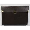 Image 1 : 11X15" BROWN PORTFOLIO