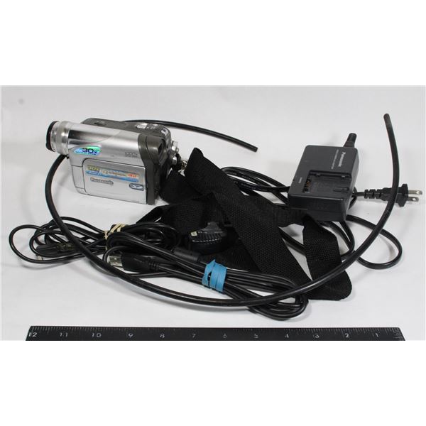 PANASONIC PV-GS35 CAMCORDER WITH
