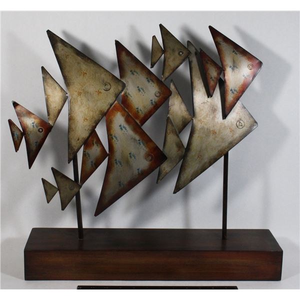 LARGE METAL DECORATION FEATURING ABSTRACT FISH