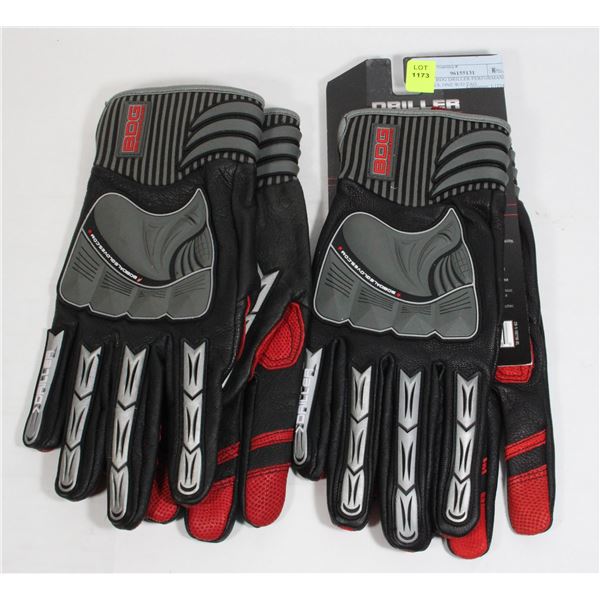 2 NEW BDG DRILLER PERFORMANCE GLOVES, ONE W/O TAG