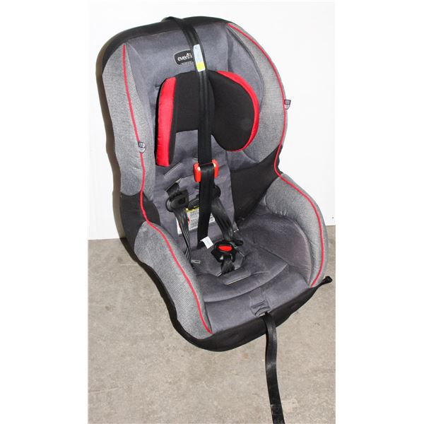 EVENFLO BABY CARSEAT 5-40 POUNDS MANUFACTURED IN 2