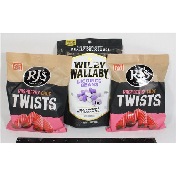 RASPBERRY CHOC TWISTS / LICORICE BEANS