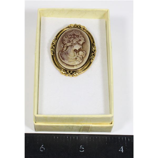 NEW CAMEO STYLE LIGHTWEIGHT BROOCH