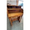 Image 3 : Winners Only Inc. Oak Roll Top Desk with Drawer and Cubbies