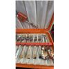 Image 3 : 18-Piece Silver-Coloured Flatware Set with Orange Case