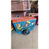 Image 3 : Wind-Up Tin Toy Train Set With Comic And Western Cars