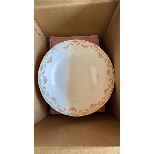Noritake Bridal Wreath China Dinnerware Set, Made in Japan