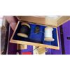 Image 3 : Wicker Sewing Box With Assorted Sewing Supplies