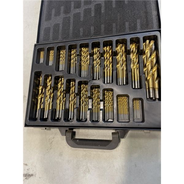 MASTERCRAFT METAL CASED DRILL BIT SET