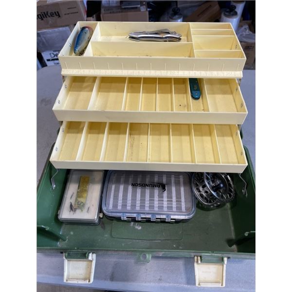 TACKLE BOX WITH FLY FISHING AMUNDSON FLY REEL, FLY BOX