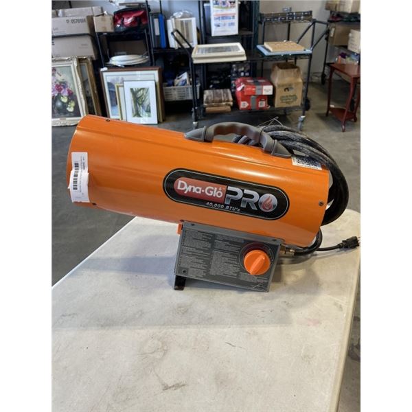 DYNA-GLO PRO 40,000 BTU GAS HEATER. WORKING