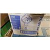 Image 2 : CASE OF TORK XPRESS COMPRESSED HAND TOWELS - 12 PACKS OF 250