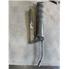 Image 2 : GREASE GUN AND COME ALONG