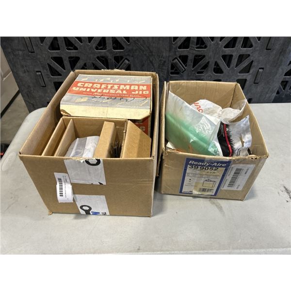 TRAY OF CHAINSAW AND LAWNMOWER PARTS  INCLUDING VERSATOOL CHAINSAW ADAPTOR VT100