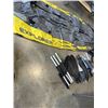 Image 2 : 2 PERSON INFLATEABLE RAFT W/ PADDLES
