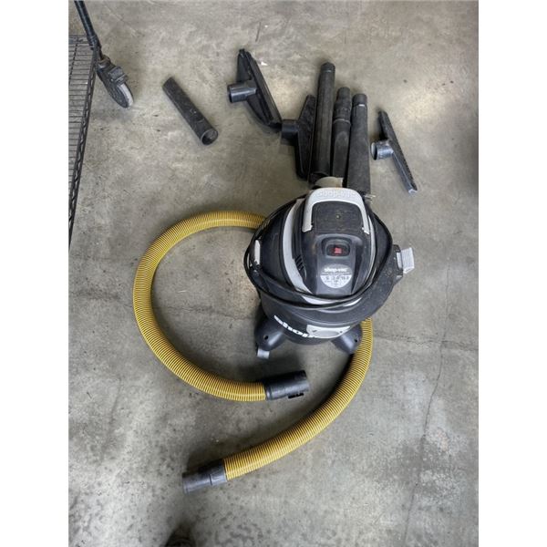 5 GALLON SHOP VAC. WORKING WITH HOSE AND AND SOME ATTACHMENTS