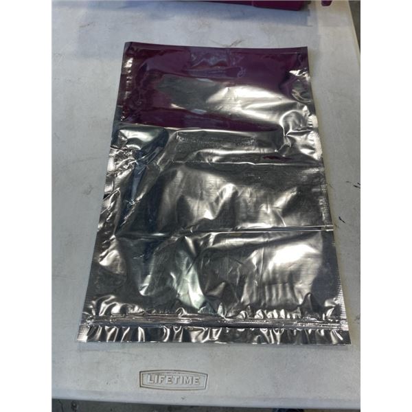 TOTE OF RESEALABLE PLASTIC FOIL BAGS, 12 INCH X 18 INCH