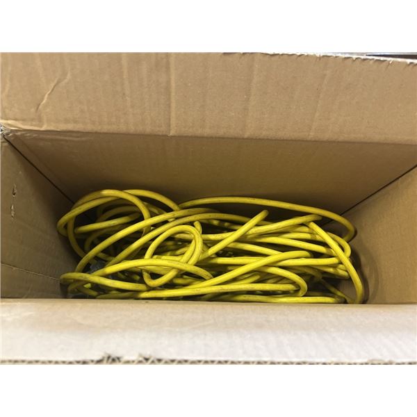 EXTENSION CORD
