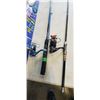 Image 2 : 2 KIDS FISHING RODS AND KITE