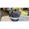 Image 4 : RYOBI 2 CYCLE GAS BLOWER. WORKING
