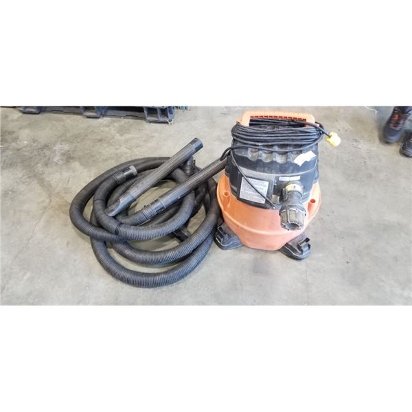 RIDGID 14 GALLON SHOP VAC WITH HOSES