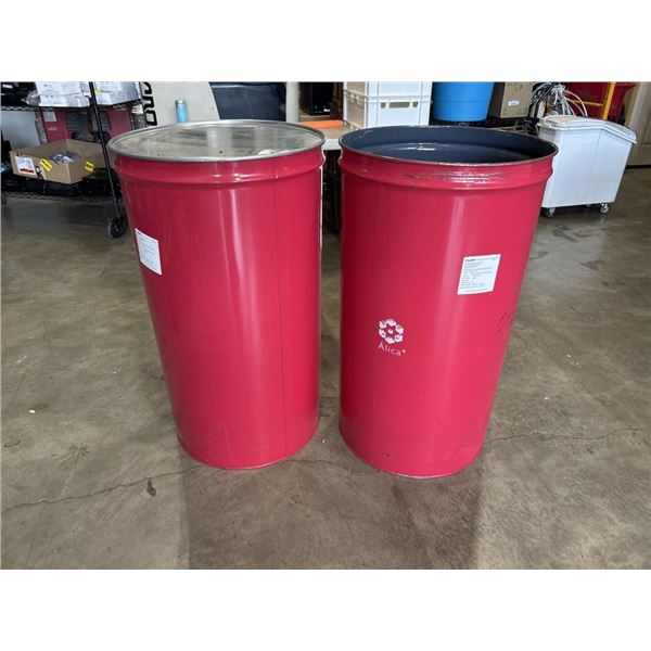2 RED METAL BARRELLS ONE LID
