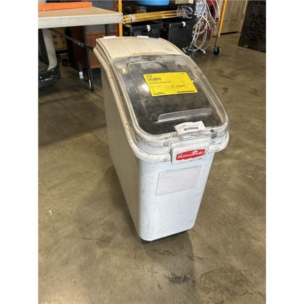 RUBBERMAID ROLLING INGREDIENTS BIN