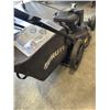 Image 5 : BRIGGS AND STRATTON GAS LAWN MOWER