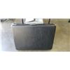 Image 1 : FOLDING MASSAGE TABLE