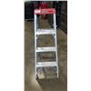 Image 1 : WERNER 4FT ALUMINUM LADDER