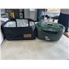 Image 2 : 2 ARMY GREEN FORABEST ELECTRIC LUNCH BOXES