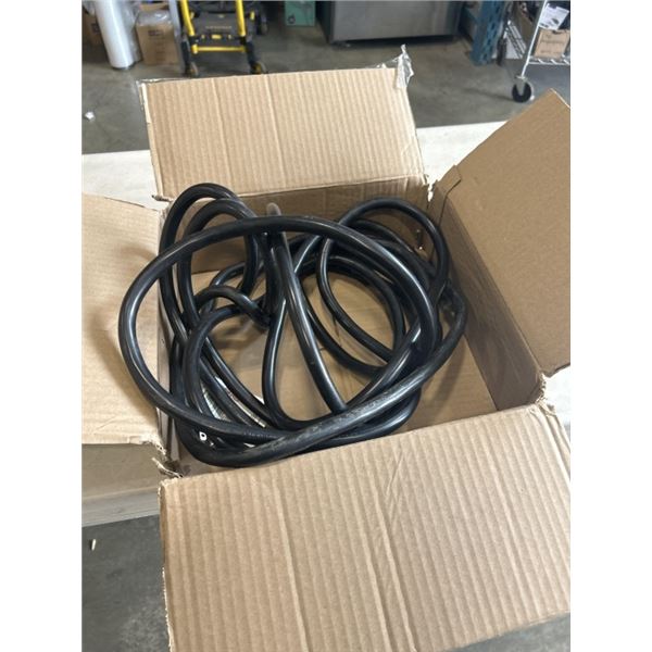 APPROX 25 FOOT BLACK EXTENSION CORD. 3X10AWG