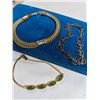 Image 3 : 3 VINTAGE GOLD TONE BRACELETS