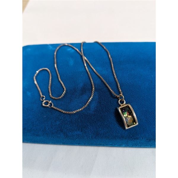 925 STERLING SILVER CHAIN W/ MEXICAN OPAL STONE PENDANT NECKLACE