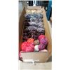 Image 1 : LONG BOX OF YARN