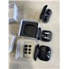 Image 5 : LOT OF 4 HEADPHONES. DEFECTIVE STORE RETURNS