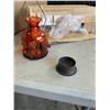 Image 4 : CASE OF DECORATIVE RED GLASS HANGING LANTERNS