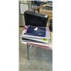 Image 1 : 5 LAPTOPS AND A PC FOR PARTS/REPAIR