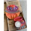 Image 3 : 2 TRAYS OF COLOURFUL CAT PLATE TEAIGHT HOLDERS
