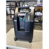 Image 1 : DEVILBLISS 5 LITRE OXYGEN CONCENTRATOR, WORKING