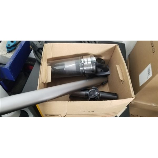 AS NEW SAMSUNG JET75 COMPLETE CORDLESS STICK VACUUM, NO BATTERY OR CHARGER - TESTED WORKING, RETAIL 