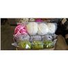 Image 3 : BOX OF YARN