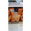 Image 2 : CASE OF SNYDERS OF HANOVER PRETZEL PIECES. EXP 08 2026