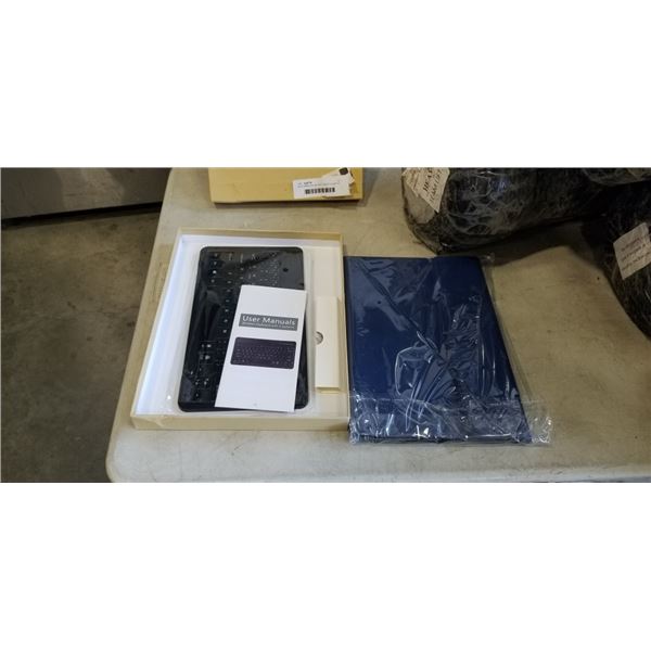 NEW SAMSUNG GALAXY TABLET COVER S7 AND KEYBOARD