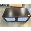 Image 4 : 2 DOOR IKEA MEDIA CABINET