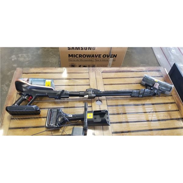 ROWENTA X-FORCE FLEX 230 AIRWATT CORDLESS STICK VACUUM WITH ACCESSORIES AND CHARGER WORKING