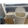 Image 5 : 2 WICKER HAMPERS AND 2 STOOLS