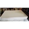Image 1 : QUEENSIZE SIMONS MATTRESS