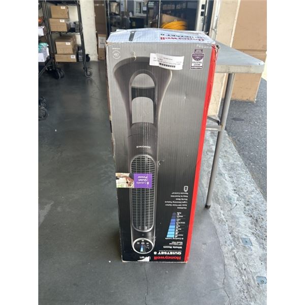 HONEYWELL 40" QUIETSET OSCILLATING TOWER FAN - TESTED WORKING