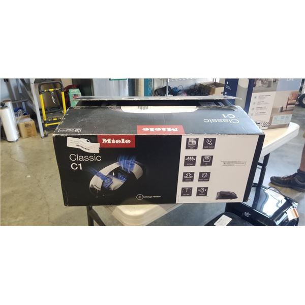 MIELE CLASSIC C1 PURE SUCTION CANISTER VACUUM - TESTED WORKING, RETAIL $549